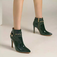 Load image into Gallery viewer, Forest Winter Green Ankle Boots